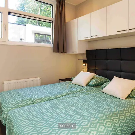 Luxurious With Dishwasher, In A Park, In The Middle Of De Veluwe Chalet *